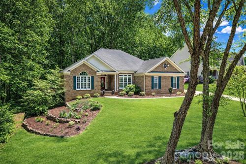 160 Fernbrook Dr, Mooresville, NC, 28117-4403 | Card Image