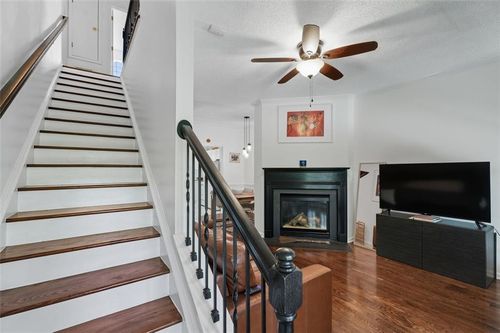 293 Glenn St Sw, Atlanta, GA, 30312-2671 | Card Image