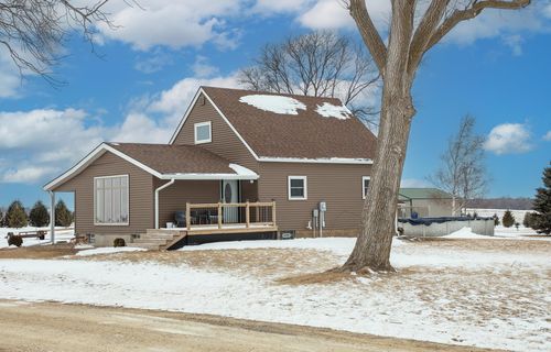 1237 N Black Hawk Buchanan Avenue, Jesup, IA, 50648 | Card Image