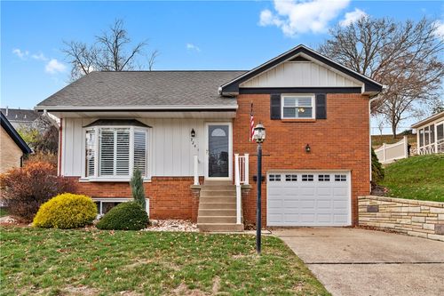 324 Tassel Ln, Pleasant Hills, PA, 15236-4271 | Card Image