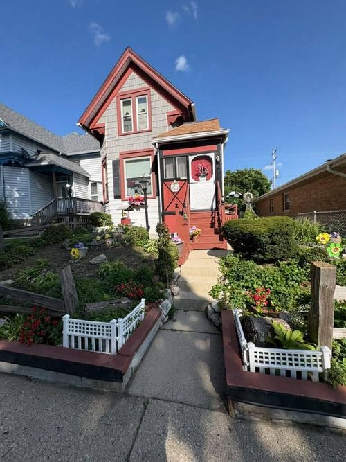 2812 S 34th Street, Milwaukee, WI, 53215 | Card Image