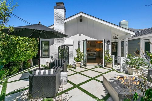 409 Poinsettia Ave, Corona del Mar, CA, 92625-2527 | Card Image