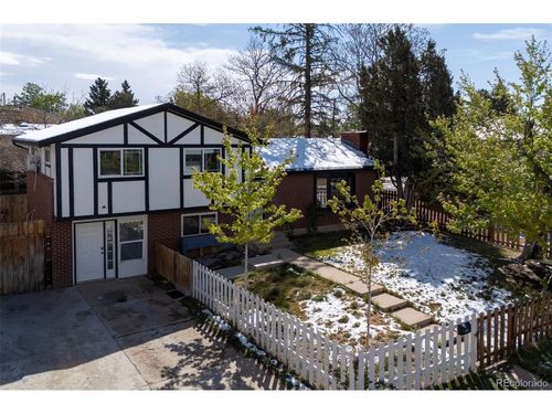 900 Evanston St, Aurora, CO, 80011-7016 | Card Image