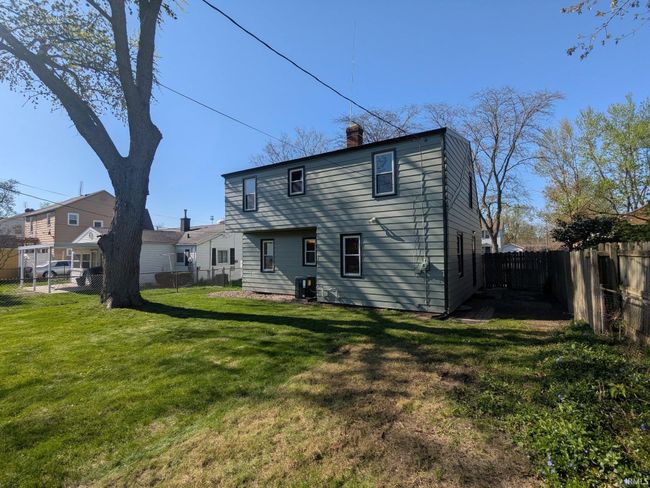 1445 Kilbourn St, House other with 4 bedrooms, 2 bathrooms and null parking in Elkhart IN | Image 24