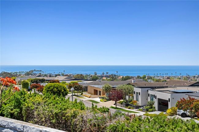 2701 Windover Dr, House other with 4 bedrooms, 3 bathrooms and 3 parking in Corona Del Mar CA | Image 23