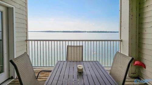 302-6122 Bay Village Dr, Athens, AL, 35611-3722 | Card Image