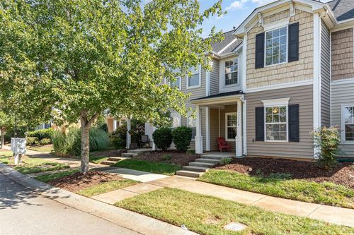 17718 Caldwell Track Dr, Cornelius, NC, 28031-8141 | Card Image