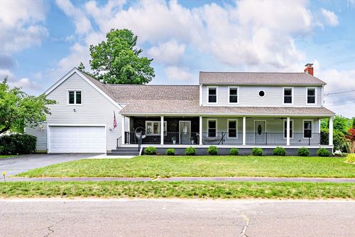 35 E Glen Dr, Westfield, MA, 01085-1259 | Card Image
