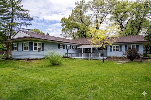 149 S Linden St, Adams, WI, 53910-9379 | Card Image