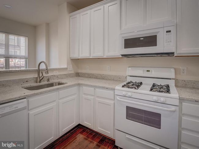 13510 Turquoise Ln, Townhouse with 4 bedrooms, 4 bathrooms and null parking in HERNDON VA | Image 21