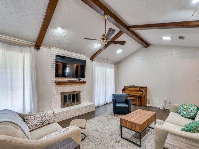 2206 Shady View Ct, House other with 3 bedrooms, 2 bathrooms and null parking in Arlington TX | Image 7