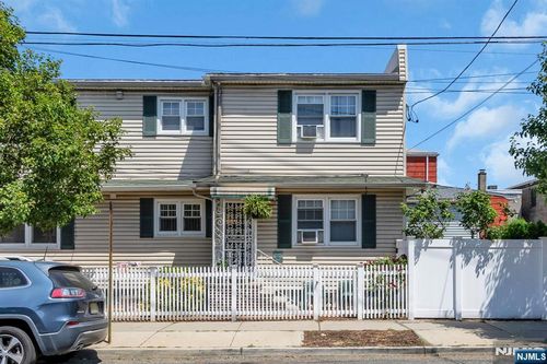 116 1st St, Harrison, NJ, 07029-1712 | Card Image