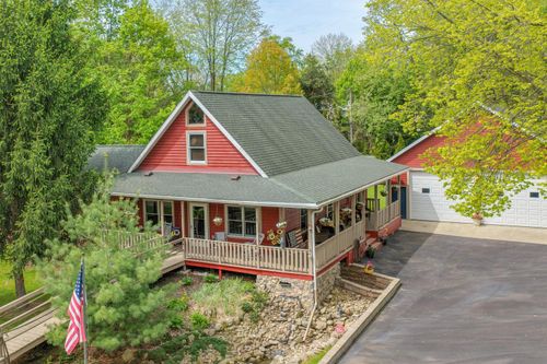 61258 Quinnesec Rd, Cassopolis, MI, 49031-9452 | Card Image