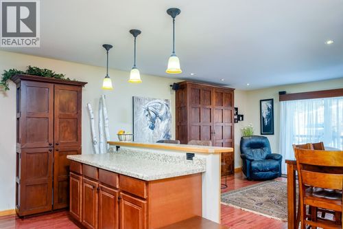 306-1510 Nickelplate Street, Rossland, BC, V0G1Y0 | Card Image