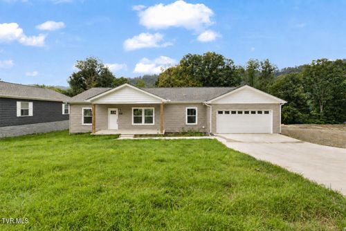 3261 Avoca Road, Bristol, TN, 37620 | Card Image