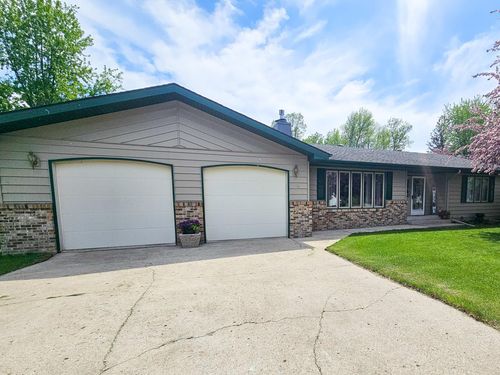116 Nora St E, Thief River Falls, MN, 56701-2926 | Card Image