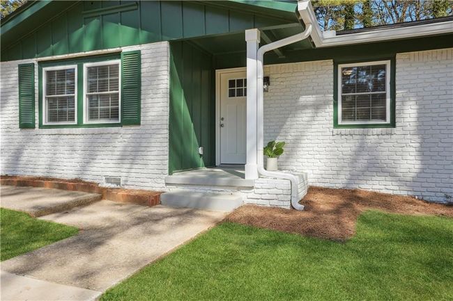 3970 Scott Dr, House other with 5 bedrooms, 2 bathrooms and 3 parking in Forest Park GA | Image 4