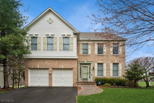 9 Wellington Dr, Basking Ridge, NJ, 07920-3825 | Card Image