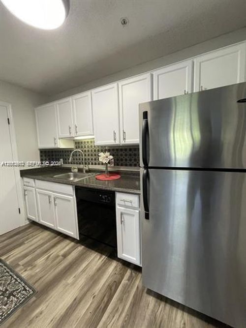 21-2315 N Congress Ave, Boynton Beach, FL, 33426-8609 | Card Image