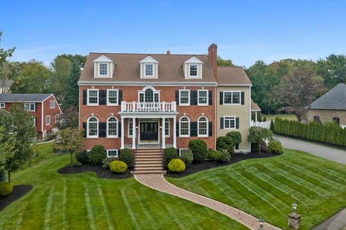 2 Hampton Ct, Lynnfield, MA, 01940-1216 | Card Image