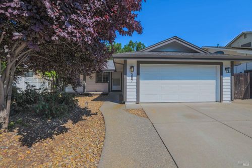 567 Shannon Dr, Vacaville, CA, 95688-9397 | Card Image