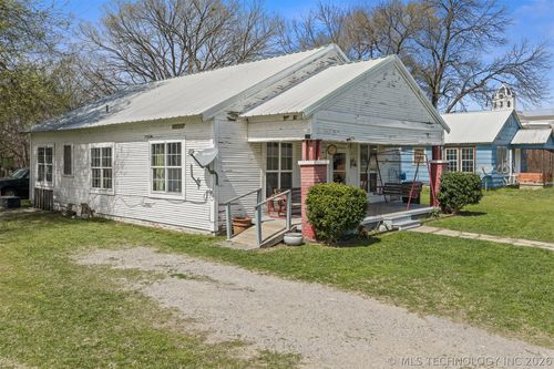 208 S 4th Street, Marietta, OK, 73448 | Card Image
