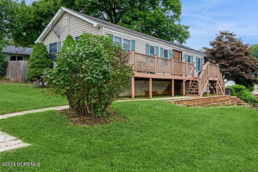Ontario Ave, Atlantic Highlands, NJ 07716