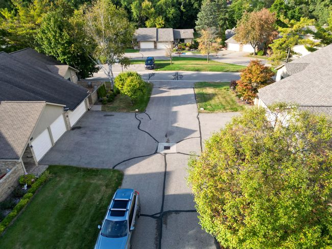 Drone view of Foxpointe Condominium Community. | Image 26