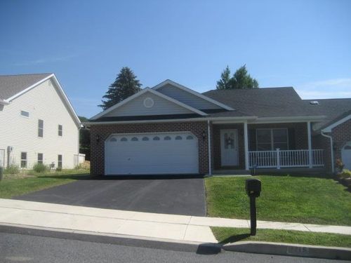 3215 Eisenhower Drive, Allen Twp, PA, 18067 | Card Image