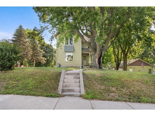 921 4th Street, STILLWATER, MN, 55082 | Card Image