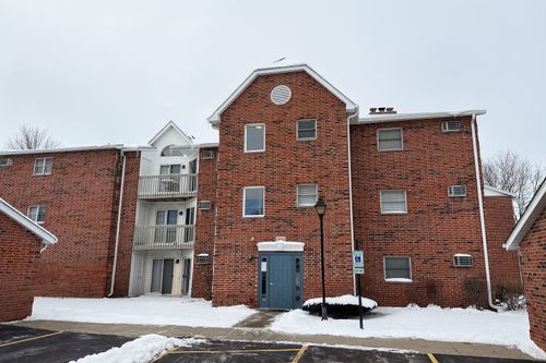 apt-3g-1354 Cunat Ct, Lake In The Hills, IL, 60156-6156 | Card Image