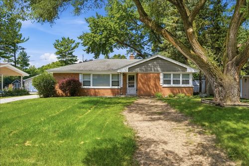 1186 Highland Rd, Mundelein, IL, 60060-1216 | Card Image