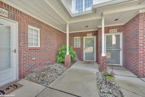 14422 Moravian Manor Cir, Sterling Heights, MI, 48312-5798 | Card Image