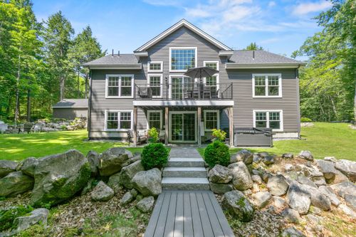 71 Alderberry Bay Dr, Naples, ME, 04055-3483 | Card Image