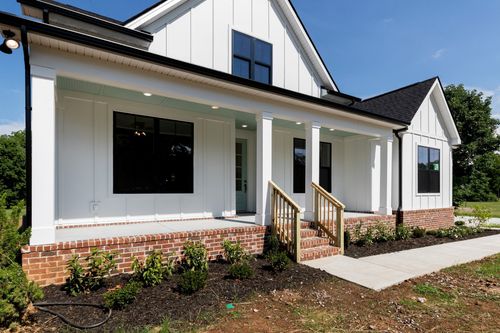 6616 Old Zion Rd, Columbia, TN, 38401-6017 | Card Image