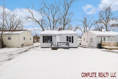 2156 E Parkwood Ave, Burton, MI, 48529-1766 | Card Image