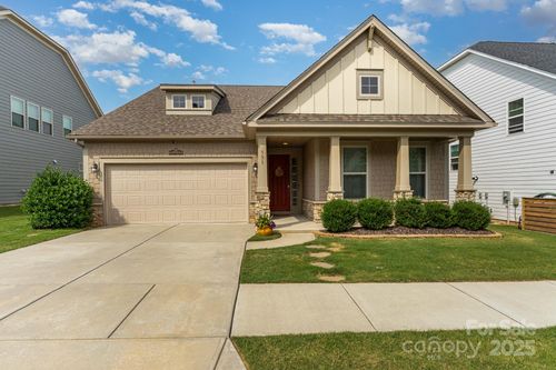 333 Dudley Dr, Fort Mill, SC, 29715-1400 | Card Image