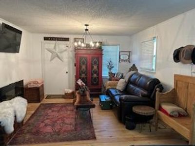 512 Railroad St, House other with 3 bedrooms, 1 bathrooms and 1 parking in Petersburg TN | Image 2