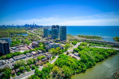 403-1 Ripley Ave, Toronto, ON, M6S4Z6 | Card Image