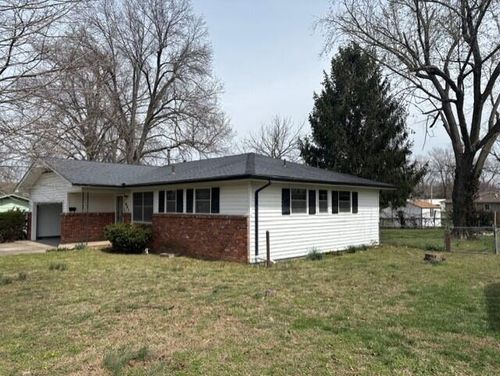 901 Flower Box Ln, Neosho, MO, 64850-2508 | Card Image