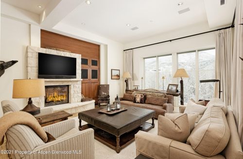 201-501 Rio Grande Pl, Aspen, CO, 81611-1475 | Card Image