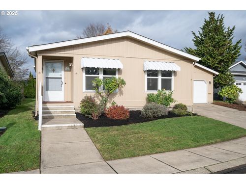 90-4055 Royal Ave, Eugene, OR, 97402-6811 | Card Image