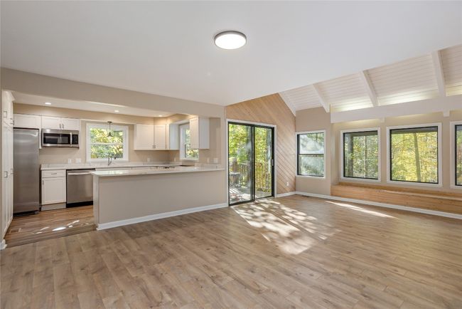 19 Indian Falls Way, House other with 3 bedrooms, 3 bathrooms and null parking in Lake Toxaway NC | Image 18