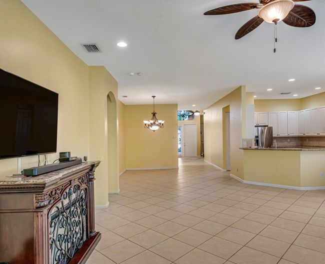 7562 Starfish Reef Ln, House other with 3 bedrooms, 2 bathrooms and null parking in Lake Worth FL | Image 58