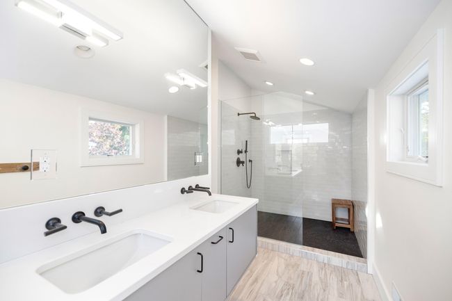 8145 East Rd, House other with 6 bedrooms, 6 bathrooms and null parking in Three Oaks MI | Image 19