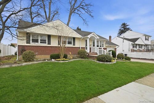 1795 Madison Avenue, Hempstead, NY, 11710 | Card Image
