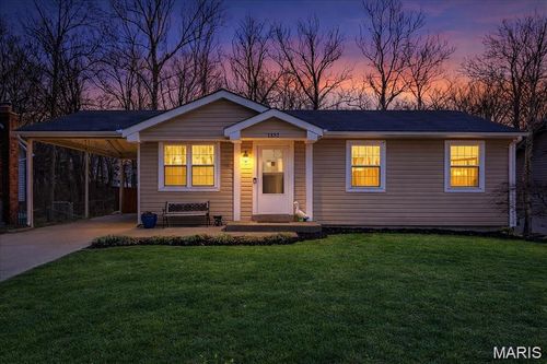 1332 Ramona Ln, Saint Charles, MO, 63304-6719 | Card Image