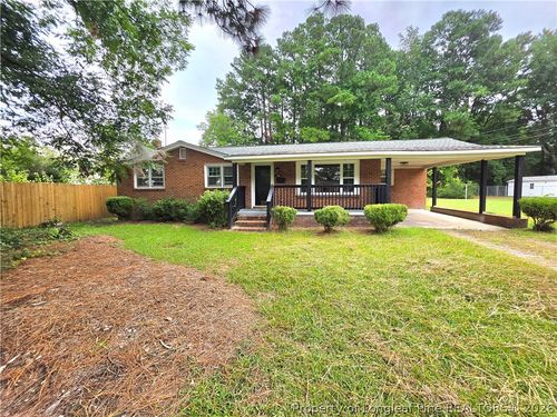 704 N Grimes St, Robersonville, NC, 27871-9267 | Card Image