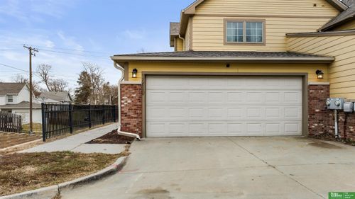 2510 N 42nd St, Omaha, NE, 68111-3447 | Card Image