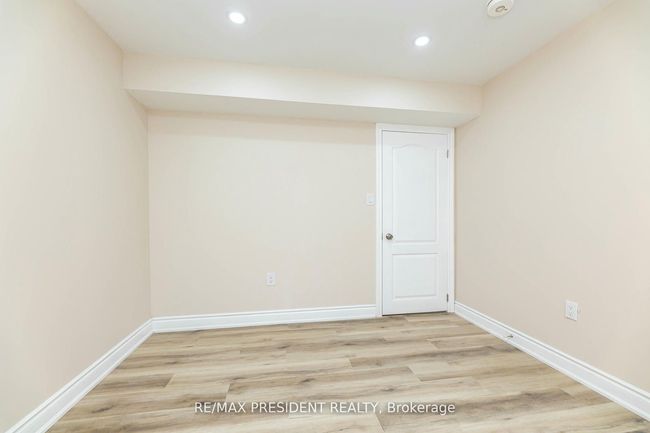 8 Troyer St, House other with 3 bedrooms, 1 bathrooms and 1 parking in Brampton ON | Image 14